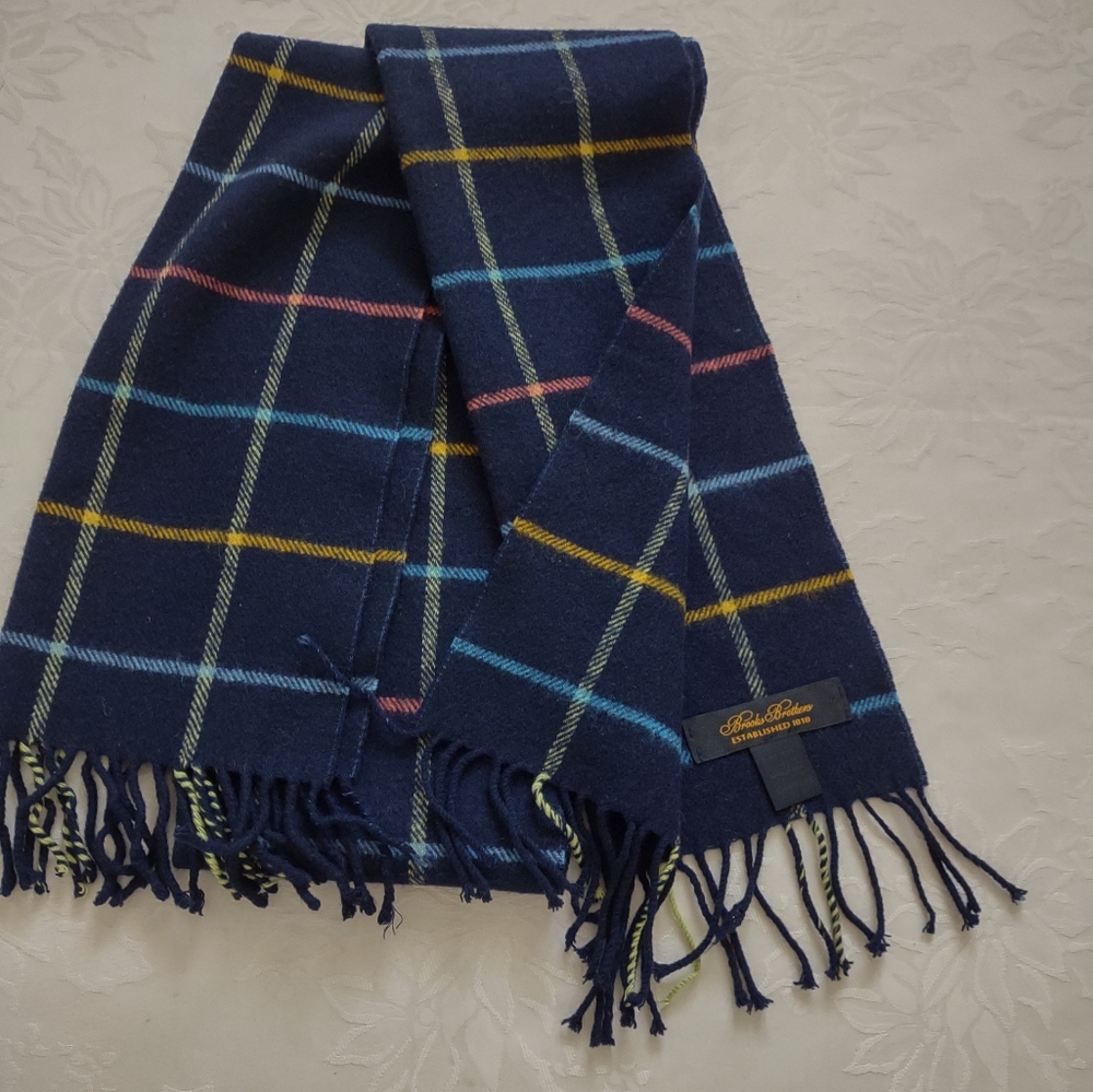 Brooks Brothers wool fringed scarf
